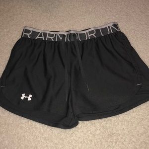 Gray under armour shorts